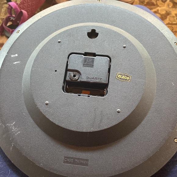 Elvis wall clock - Picture 2 of 2